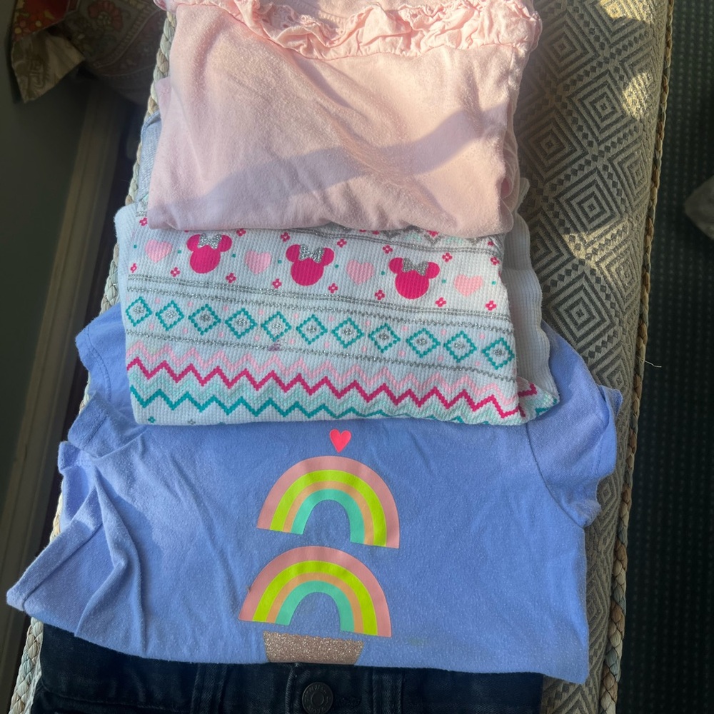 Girls (2 pair) Jeans Light Blue & Black Jeans and 3 tops Cat & Jack 2T